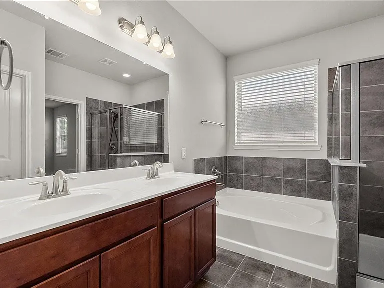 4114 W Bayou Maison Cir — Photo 17