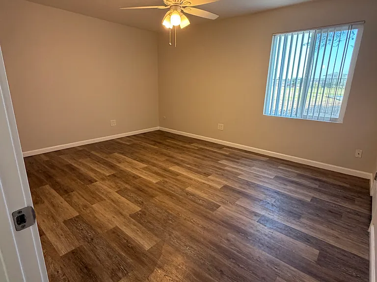 84 Kingswood Dr #6 — Photo 9