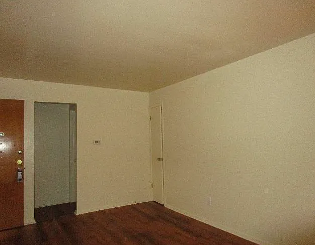 165 Laurel St — Photo 6