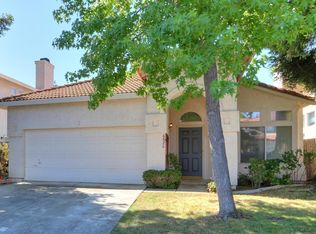 6826 Sandy Souza Way, Elk Grove, CA 95758