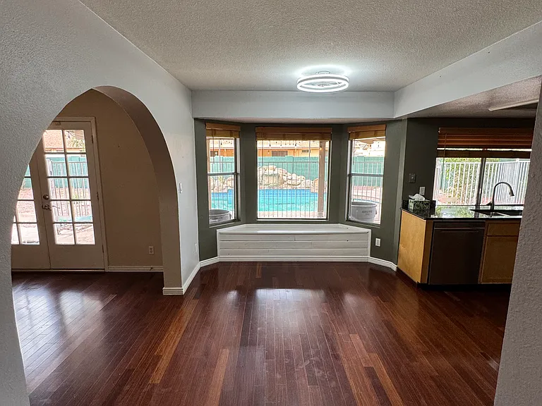 6228 W Cortez St — Photo 32