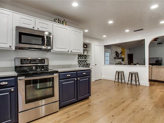 5th image of 2303 Flat Creek Dr