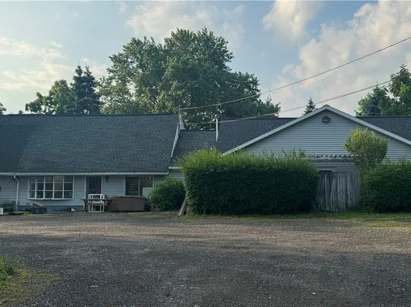 10 Auburn Rd, Lansing, NY 14882