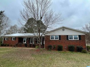18 Hickory Dr, Brent, AL 35034