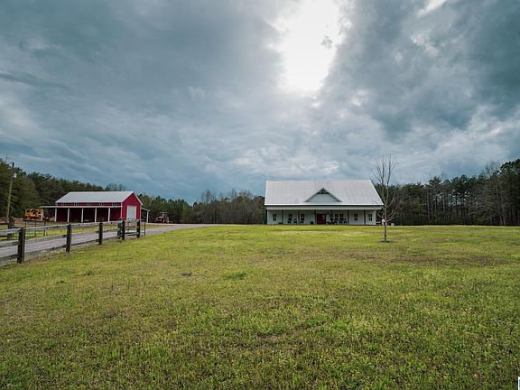 3rd image of 17571 Groundhog Rd