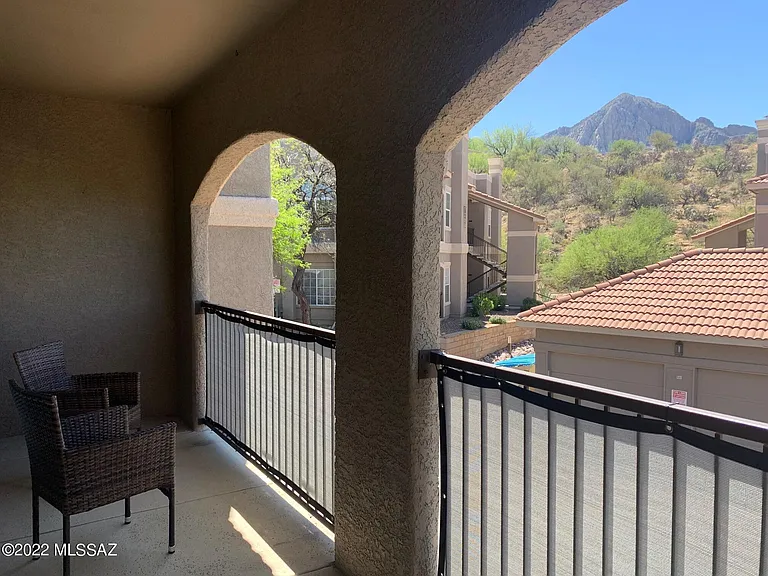 1500 E Pusch Wilderness Dr #11203 — Photo 8