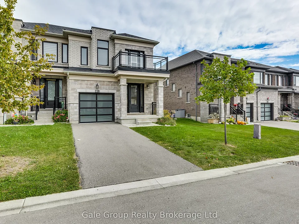 118 Huntingford Trl W
