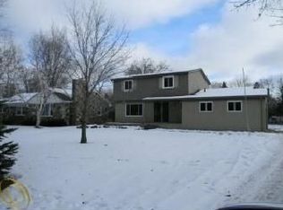 9270 S Main St, Plymouth, MI 48170