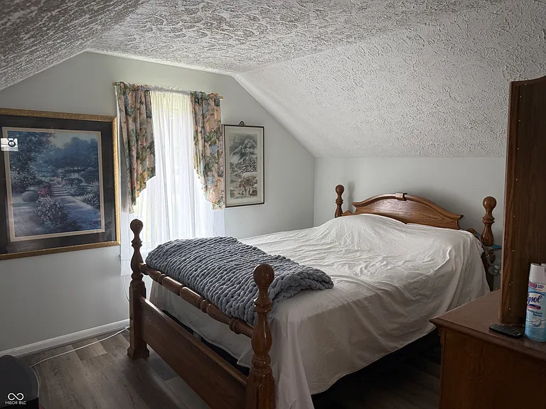 851 N Madison Ave — Photo 11
