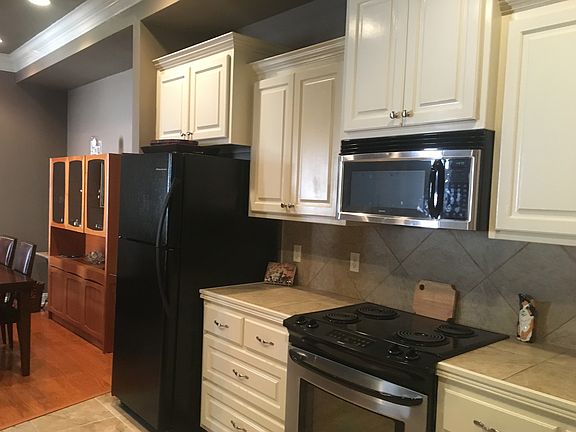 Open floor plan flows