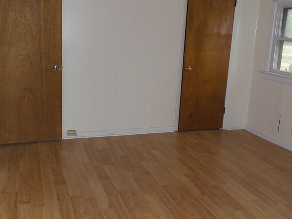 5th image of 4217 George Washington Hwy
