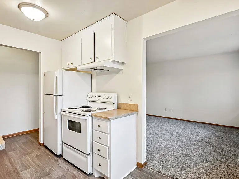 Unity View Apartments - 476 75th Ave NE — Photo 6