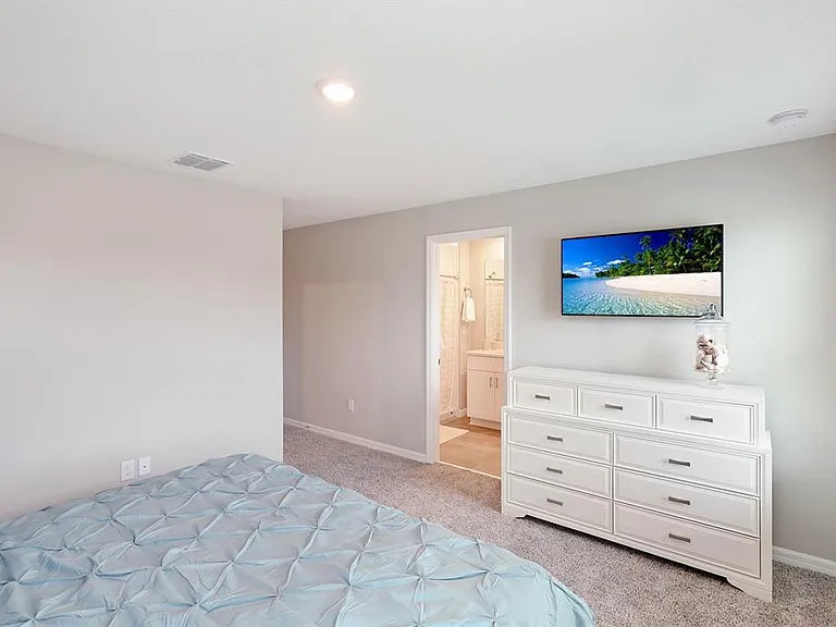 17063 Coral Key Dr — Photo 16