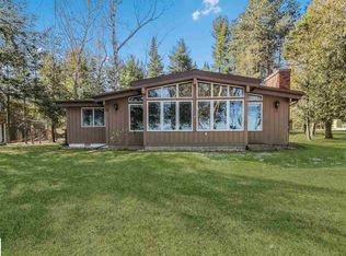 11810 W Pointe Rd, Kewadin, MI 49648