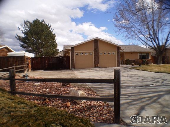 2nd image of 2944 Beechwood St