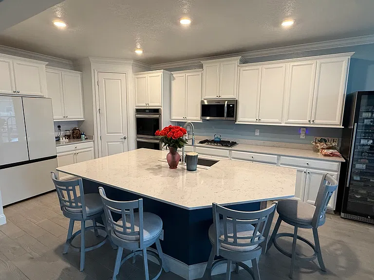 249 Oaklawn Ct — Photo 18