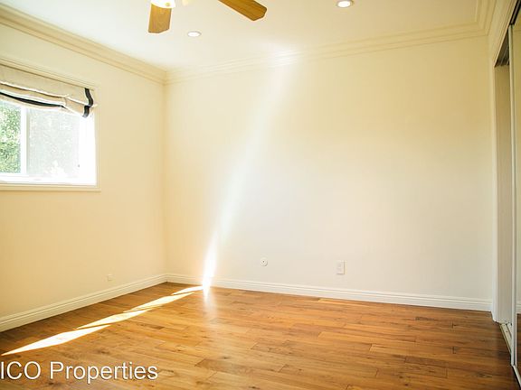 4th image of 625 N Flores St APT 306