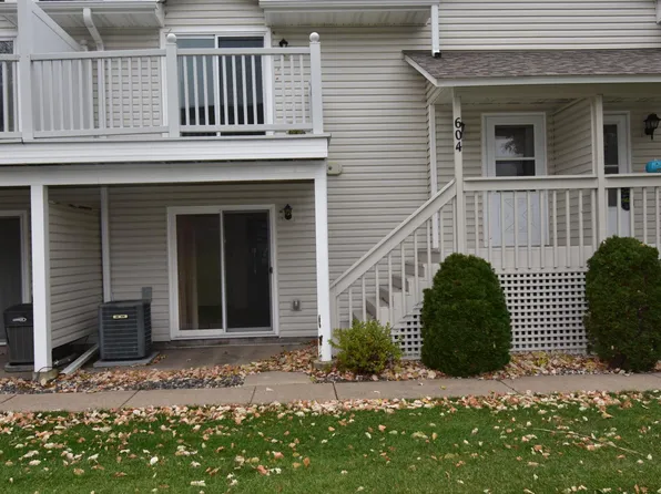 604 78th Ave NE, Spring Lake Park, MN 55432