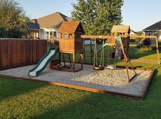 3213 Cunningham Dr, Sedalia, MO 65301