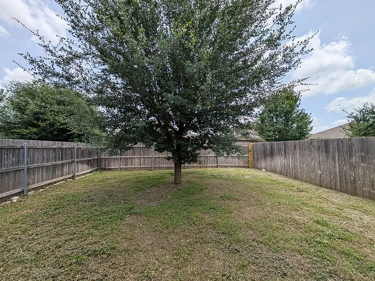 546 Creekside Frst — Photo 25