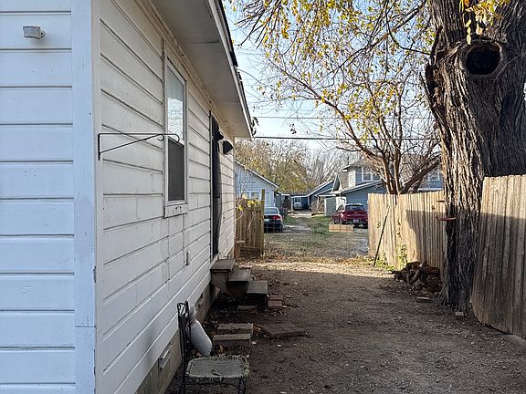 2nd image of 1008 S Troost Ave #B