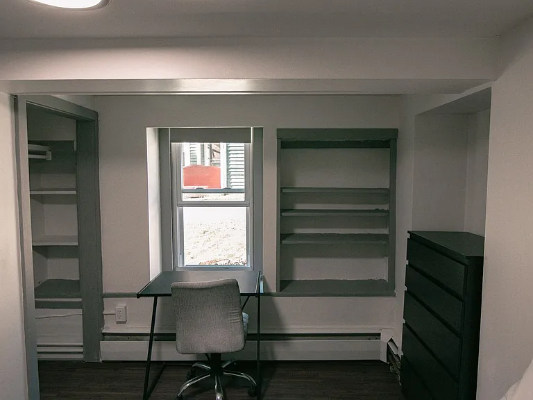 110-113 Stewart Ave — Photo 52