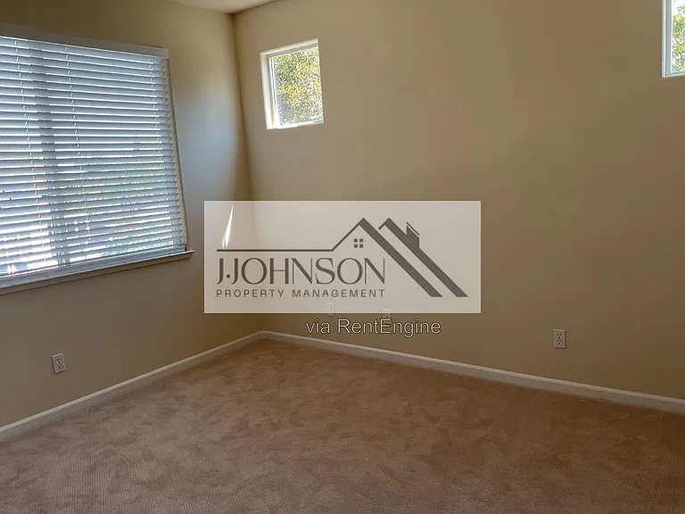 2408 Victor Ct — Photo 15
