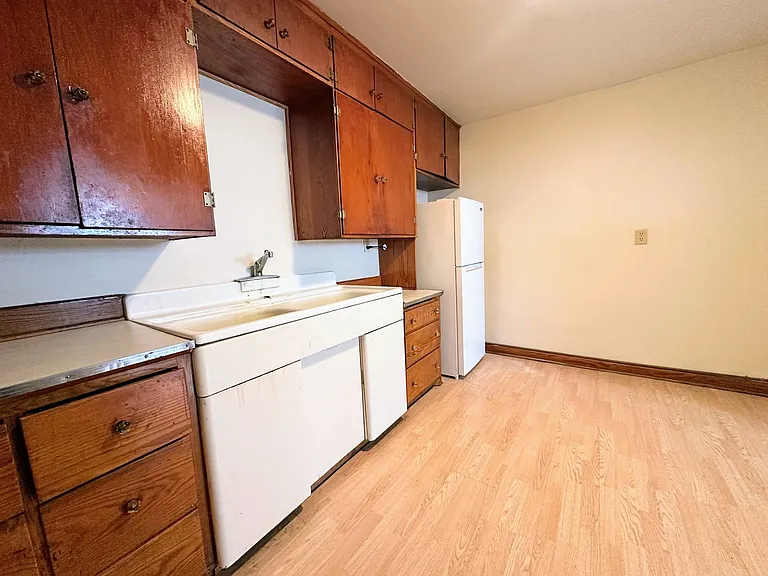 822 Pine St — Photo 4