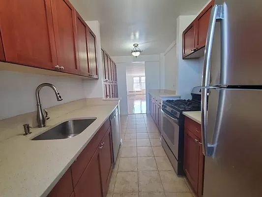 4th image of 63-11 Queens Blvd #G11