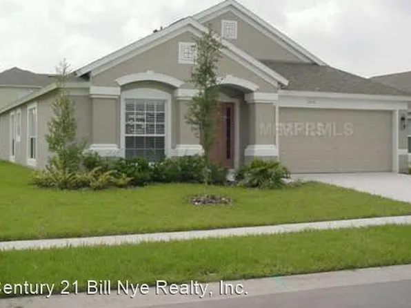 30418 Grymes Dr, Wesley Chapel, FL 33545