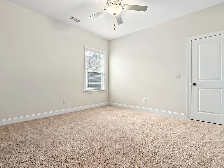 826 Clear Spring Dr — Photo 15