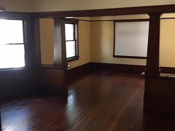 2nd image of 1130 T St APT 1
