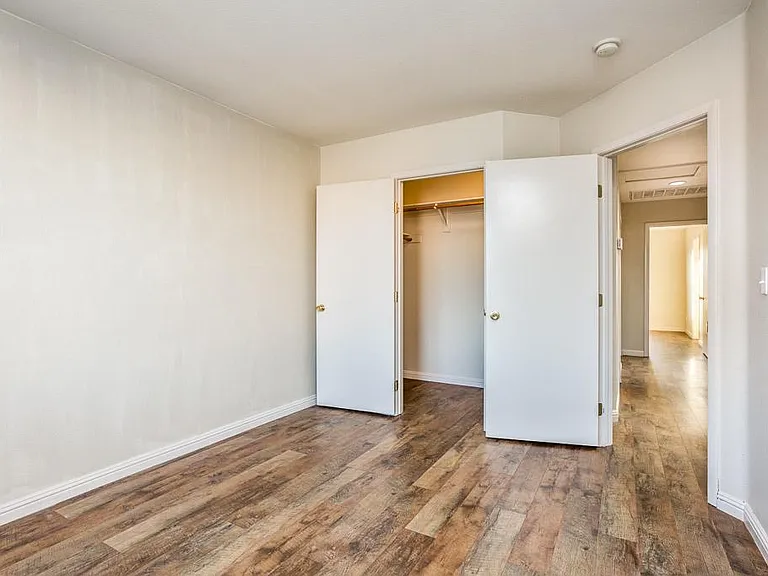2609 Los Palos St — Photo 21