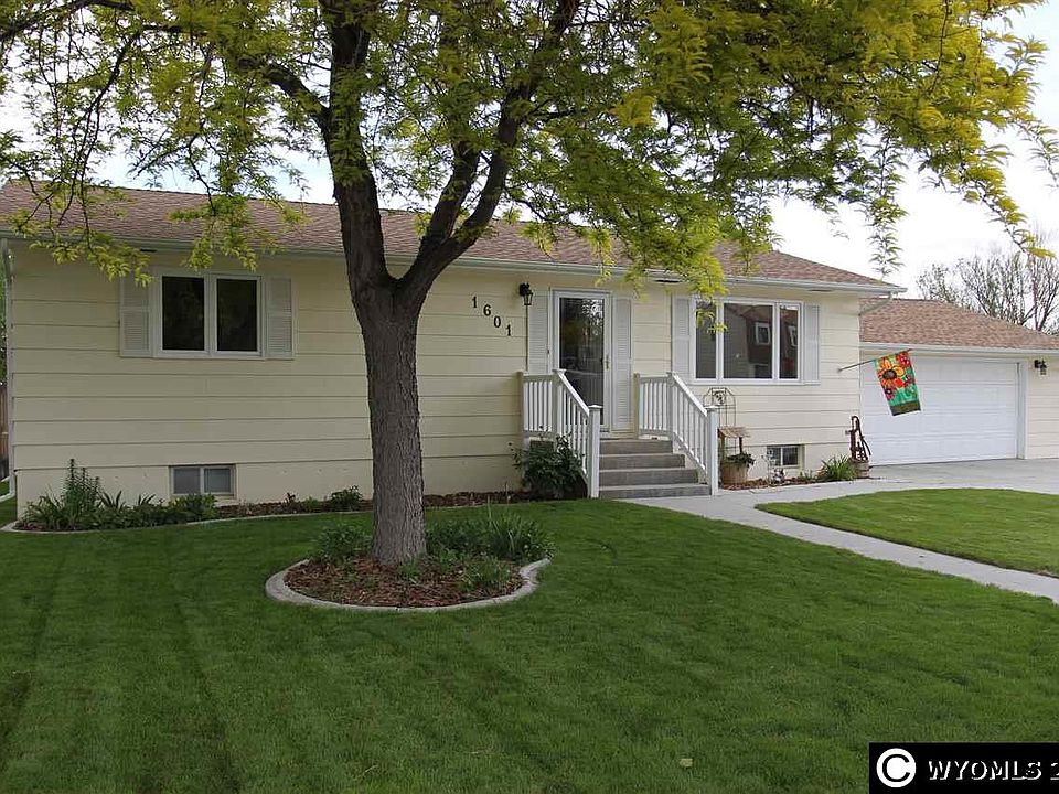 1st image of 1601 Yellowstone Ave
