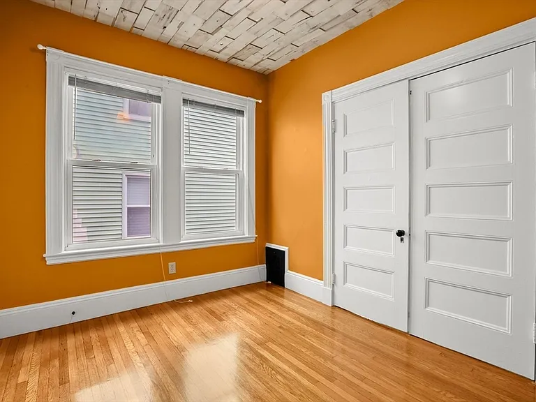 25 Tower St #1 — Photo 7
