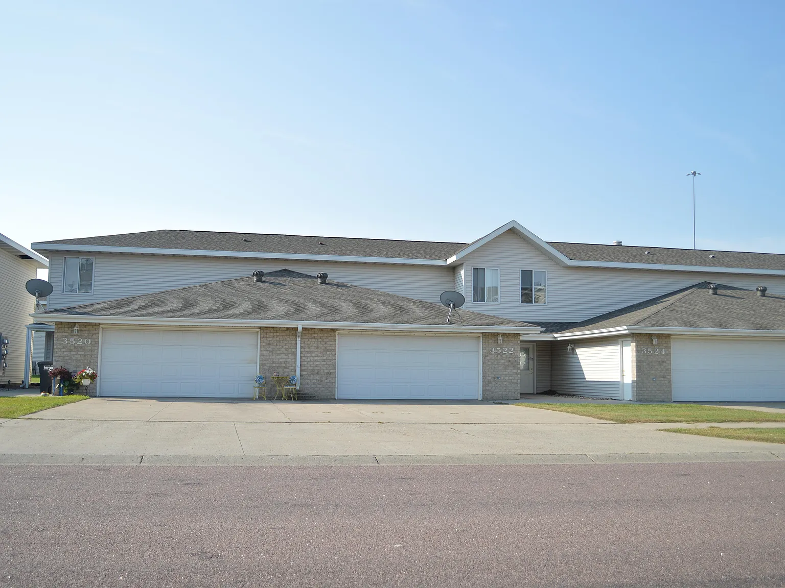 Wheatland Townhomes — Photo 2