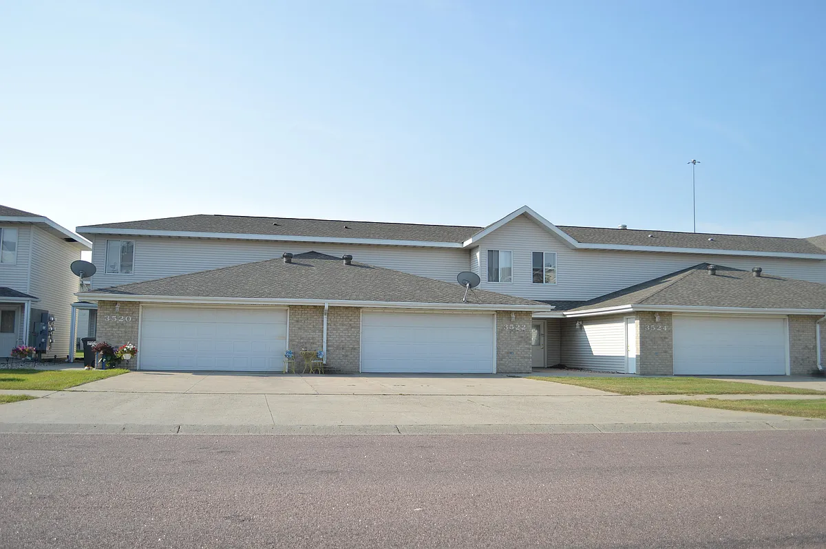 Building Photo - Wheatland Townhomes