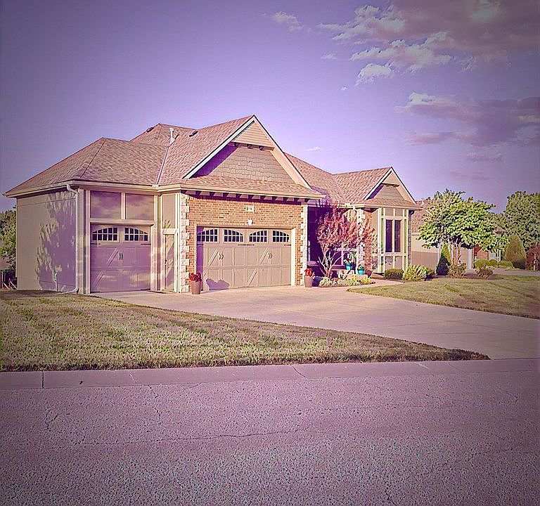1st image of 1938 Woodridge Dr
