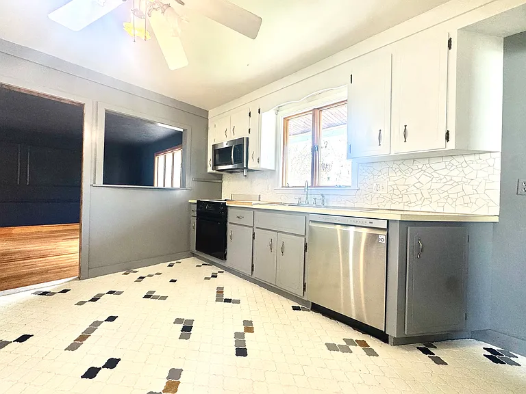 53 Breck Ave #53 — Photo 6
