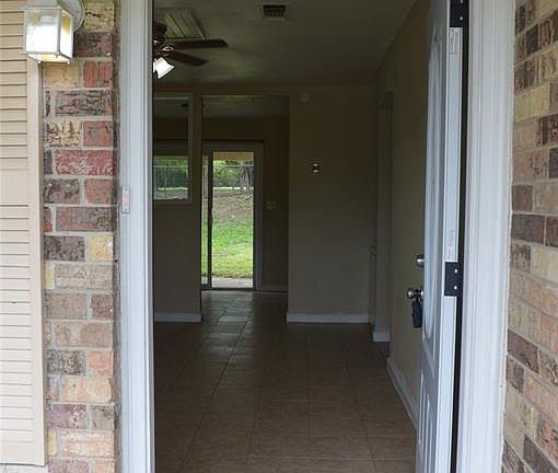4th image of 1013 McKinney Ave