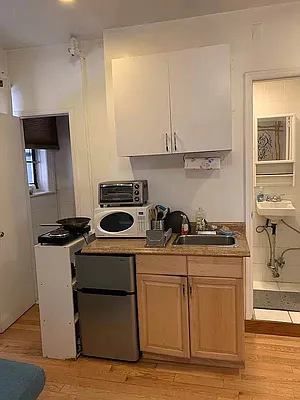 Rented by MOTION New York | media 9