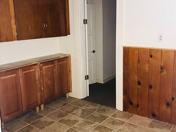 3rd image of 3282 Pickett Ave