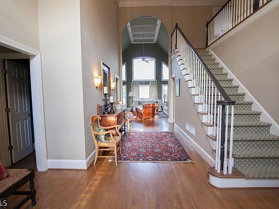2nd image of 2591 Vinings Walk SE