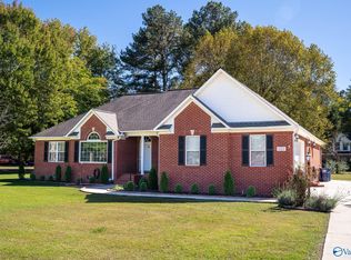 122 Whitfield Dr, Toney, AL 35773