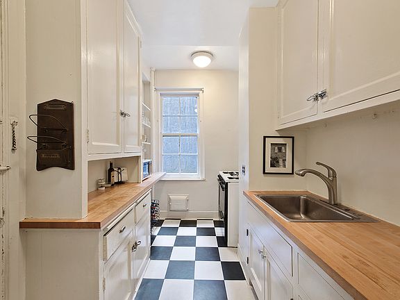 4th image of 35 W 9th St APT 2D