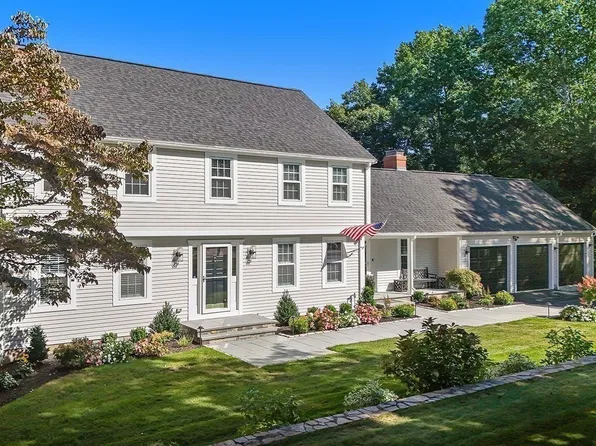 6 Tower Dr, Dover, MA 02030