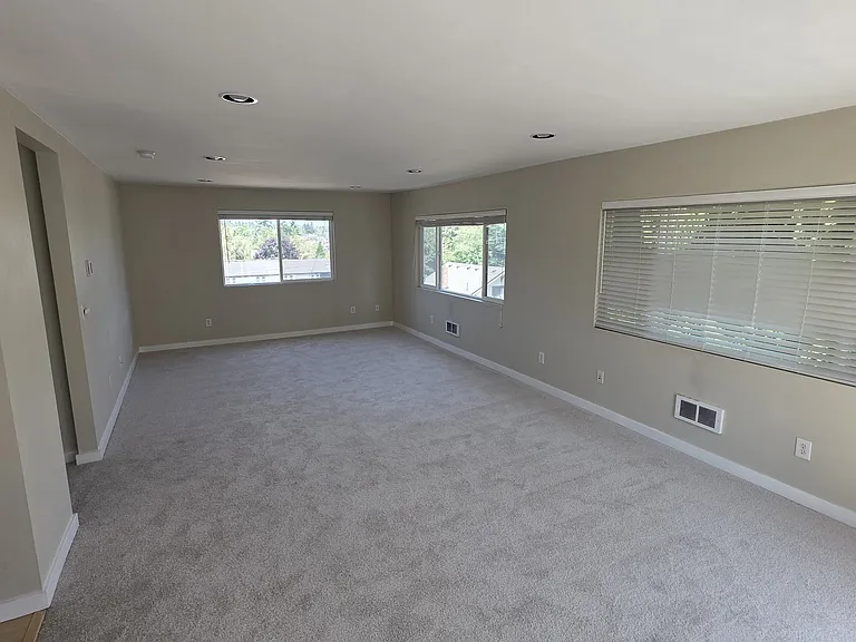 6216 Linden Ave N #A — Photo 6