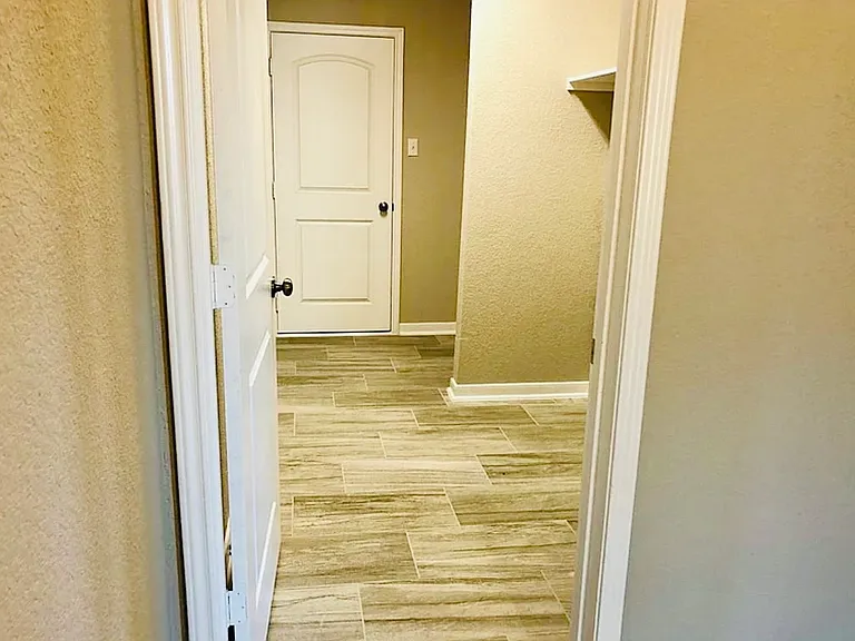 2708 Beutel Rd — Photo 10
