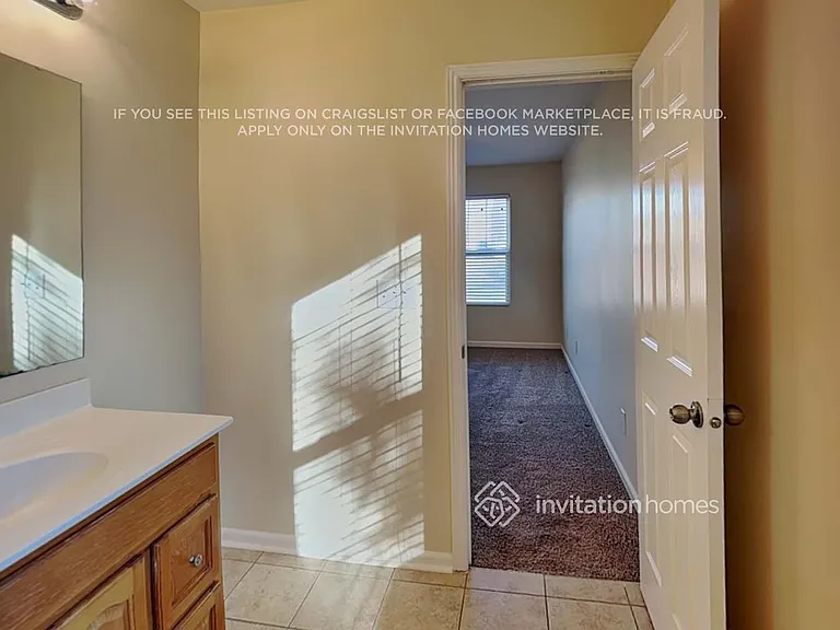 233 Aershire Ct — Photo 11