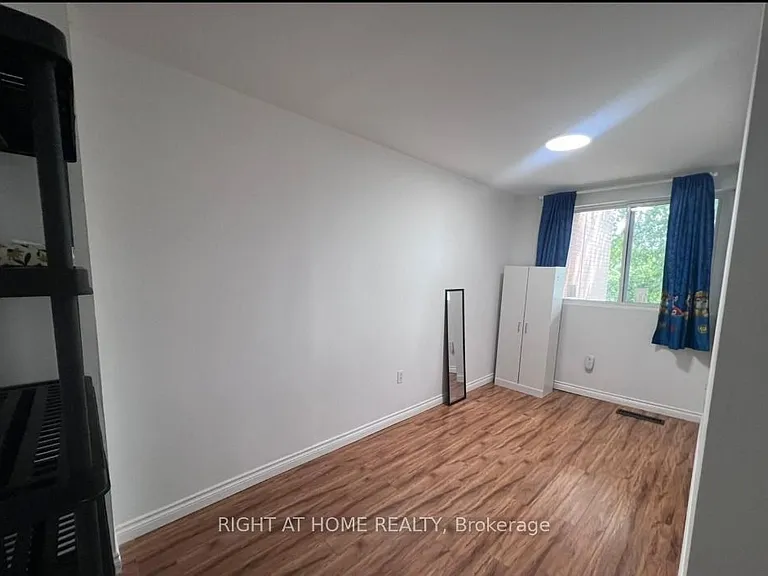 165 Cherokee Blvd #149 — Photo 3